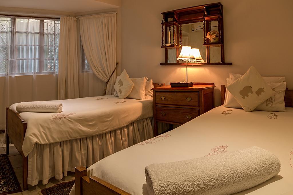 Wendy'S Country Lodge Mtubatuba Екстер'єр фото