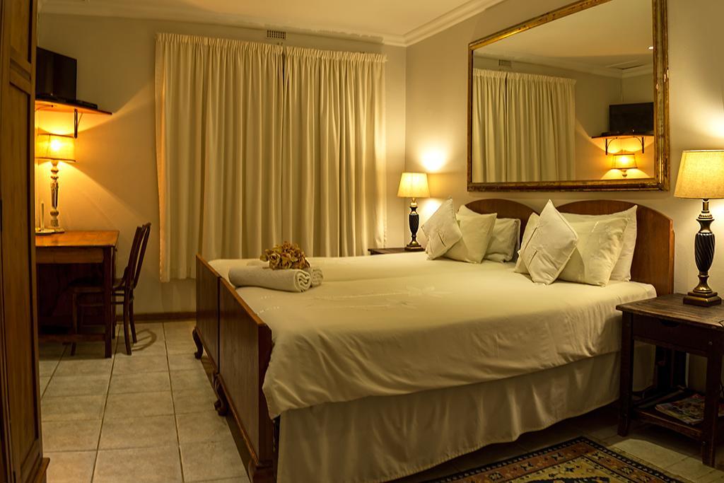 Wendy'S Country Lodge Mtubatuba Екстер'єр фото