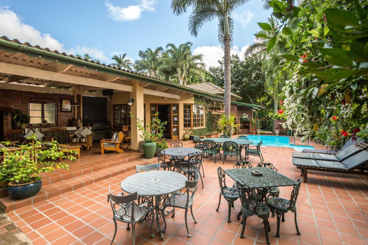 Wendy'S Country Lodge Mtubatuba Екстер'єр фото