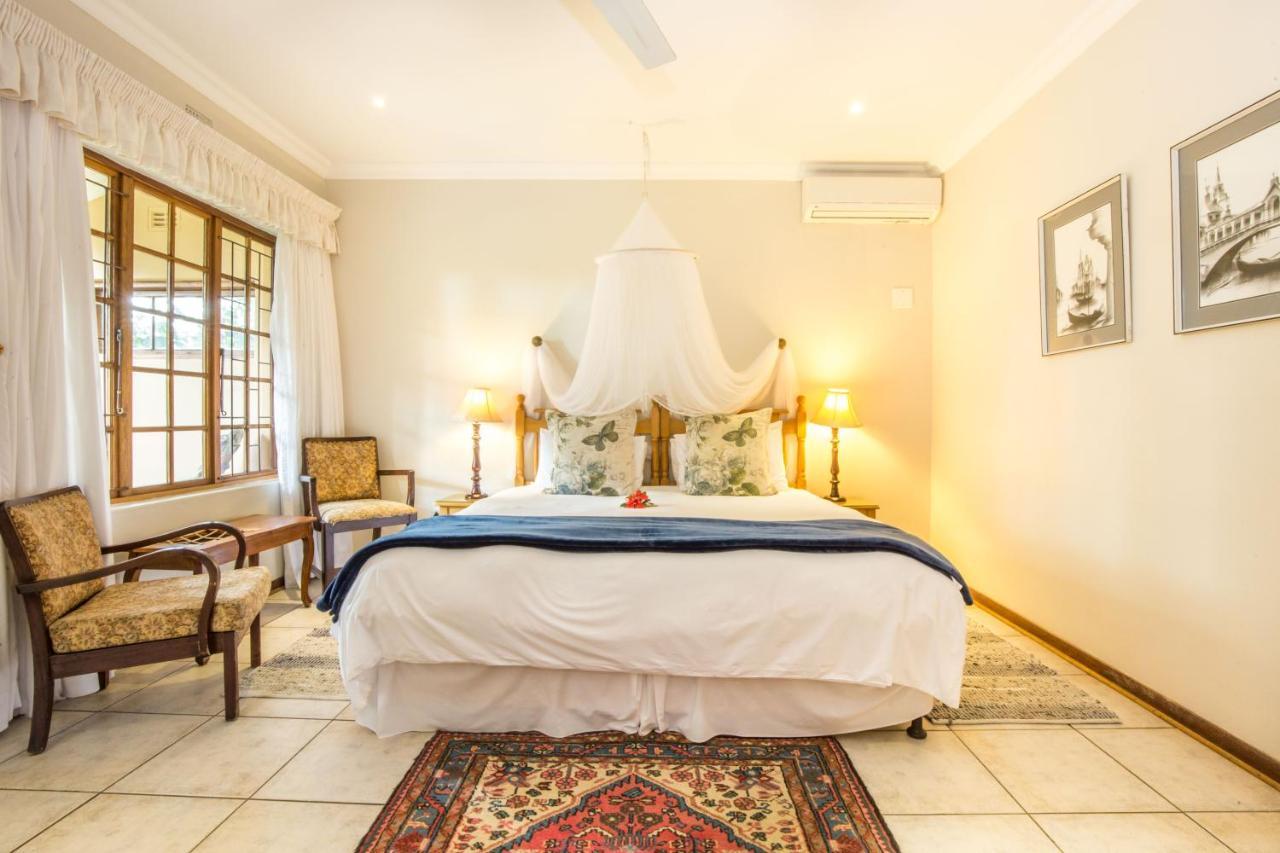 Wendy'S Country Lodge Mtubatuba Екстер'єр фото