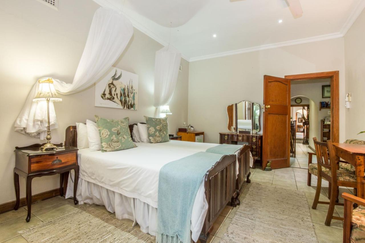 Wendy'S Country Lodge Mtubatuba Екстер'єр фото