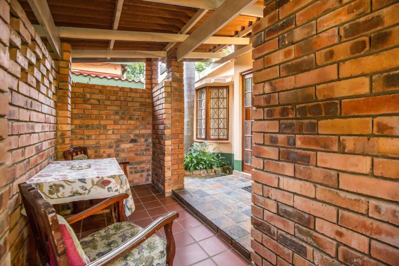 Wendy'S Country Lodge Mtubatuba Екстер'єр фото